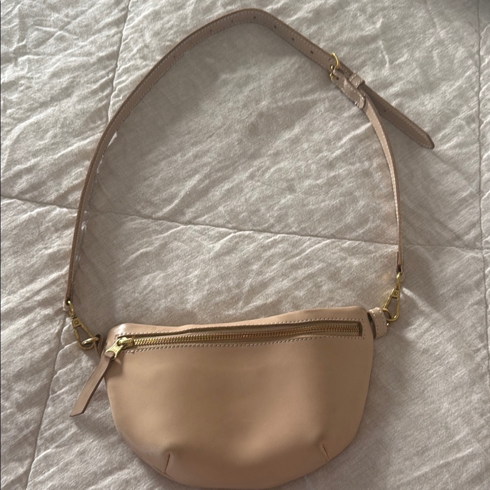 Abby Alley Sling Bag Gardenia